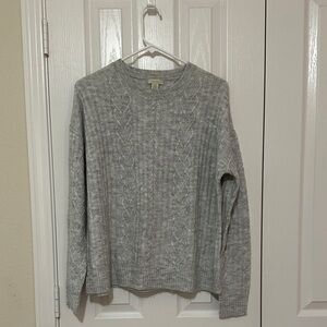 Cozy Cable Knit Crewneck Sweater - Light Gray